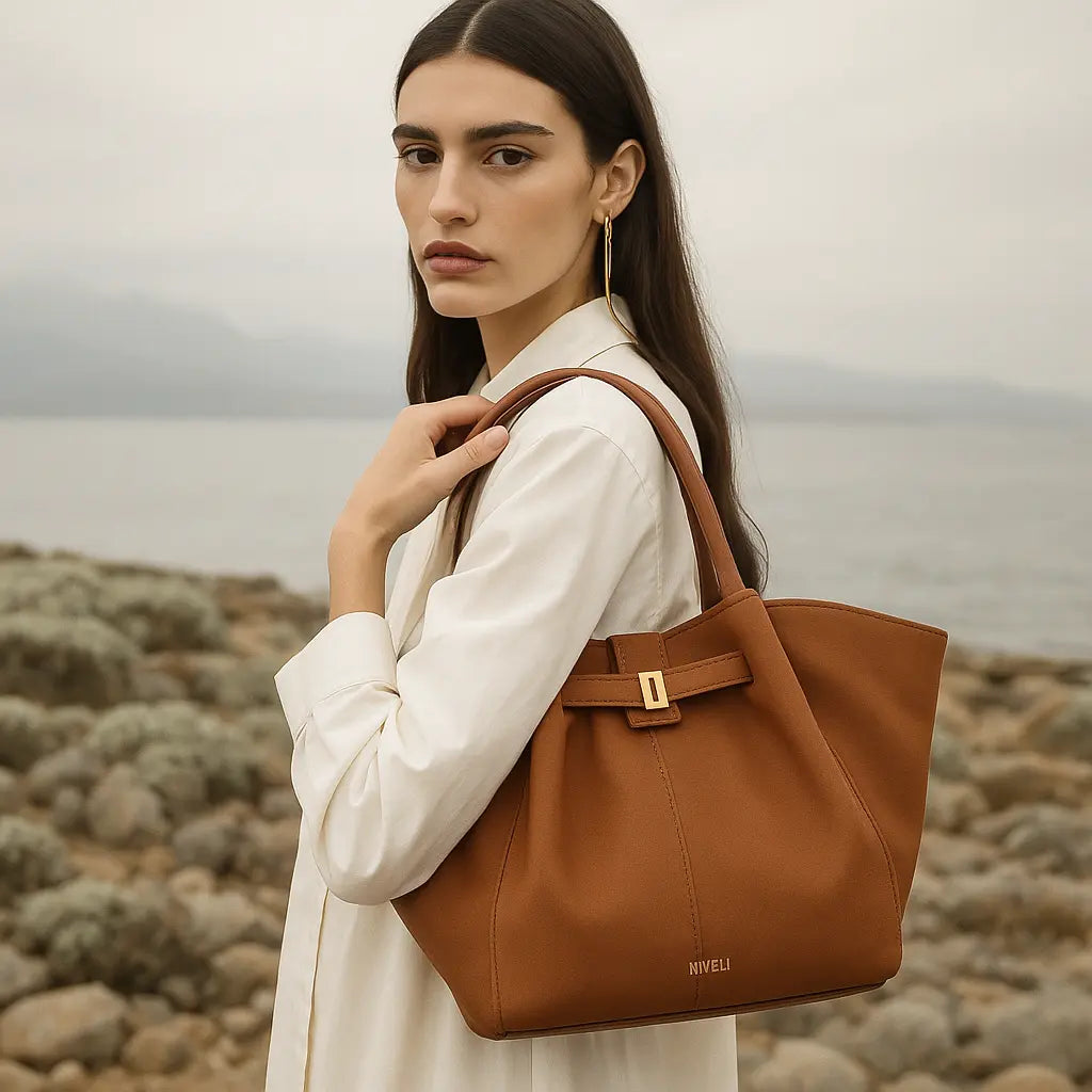 Lunara™ Suede Curve